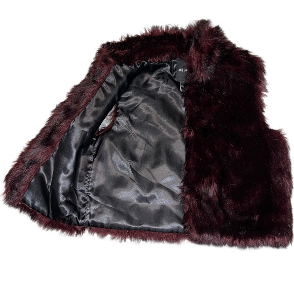 ❌SOLD❌ Me Jane - Faux Fur Vest - Picture 7 of 7